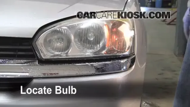 2005 Chevrolet Malibu 2.2L 4 Cyl. Éclairage Feu clignotant avant (remplacer l'ampoule)